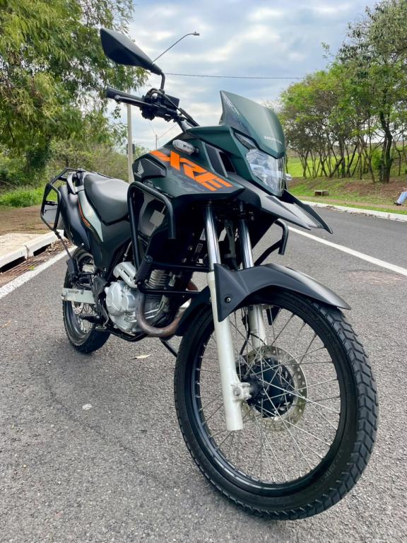 HONDA XRE 300 - Foto