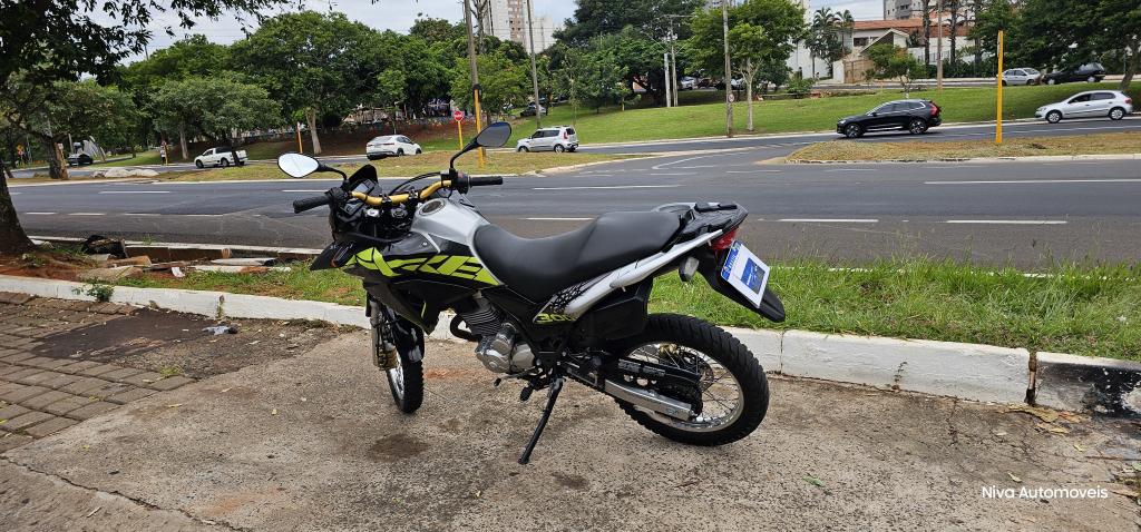 HONDA XRE 300 - Foto