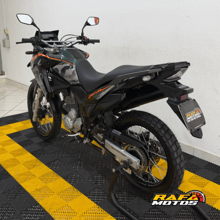 HONDA XRE 300 - Foto