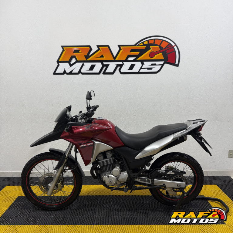 HONDA XRE 300