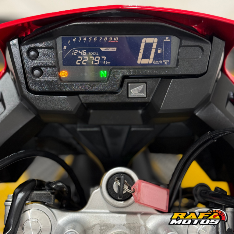 HONDA XRE 300 - Foto