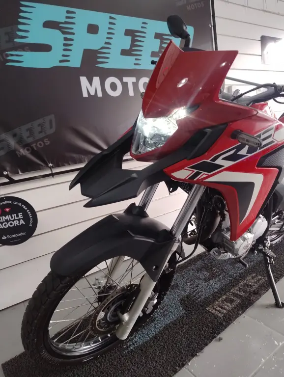 HONDA XRE 300 - Foto