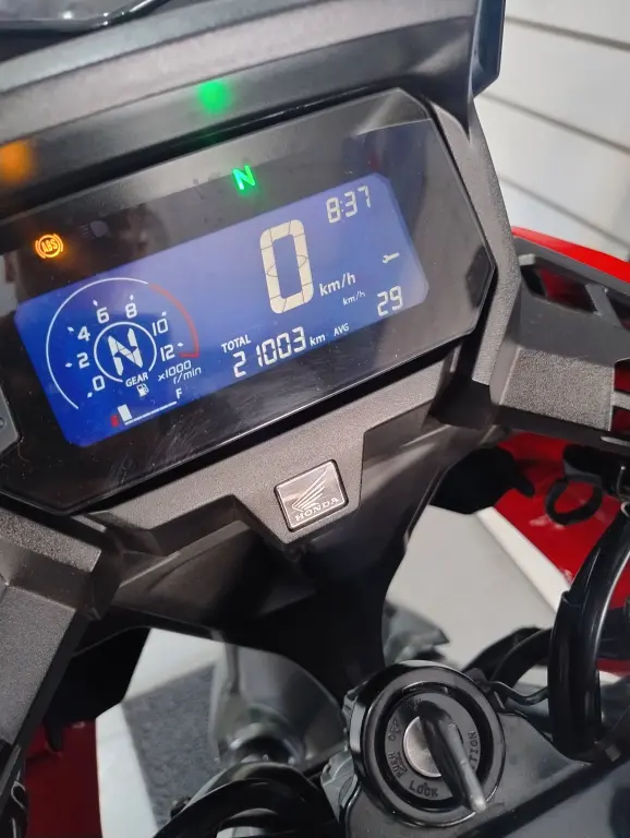 HONDA XRE 300 Sahara - Foto