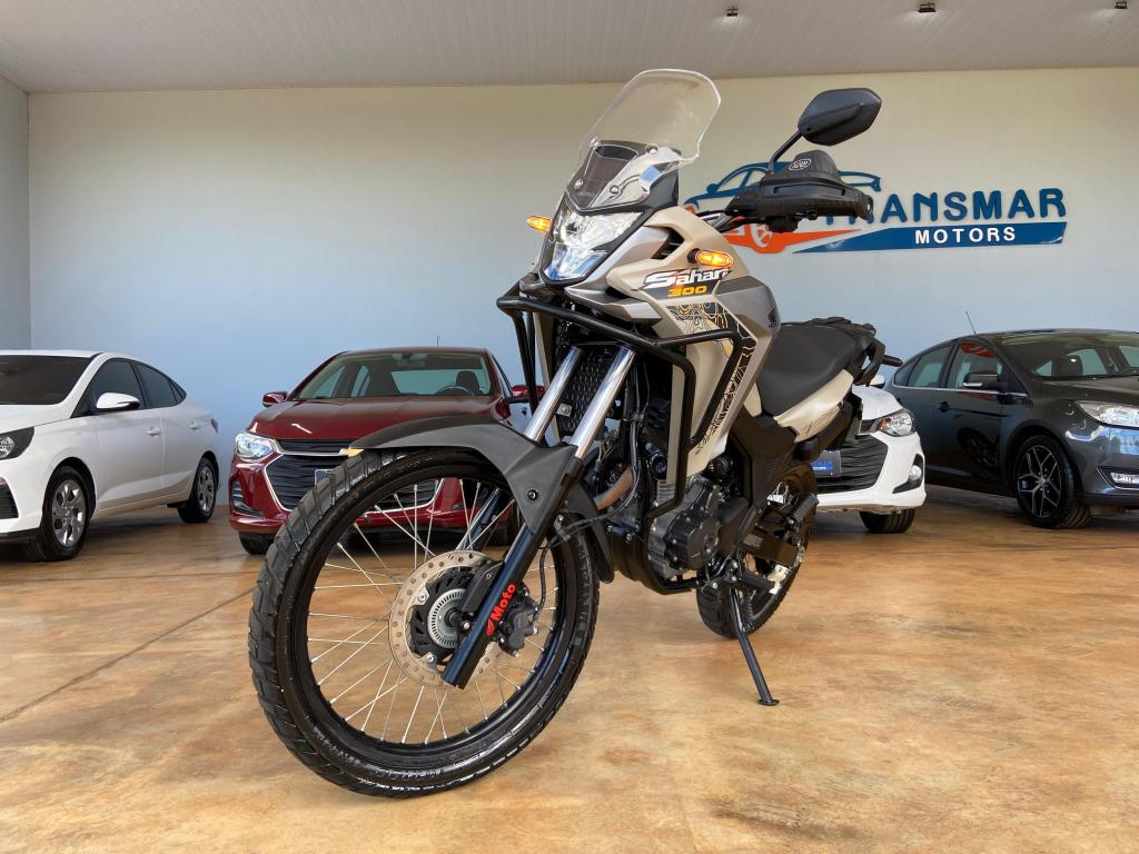 HONDA XRE 300 Sahara - Foto