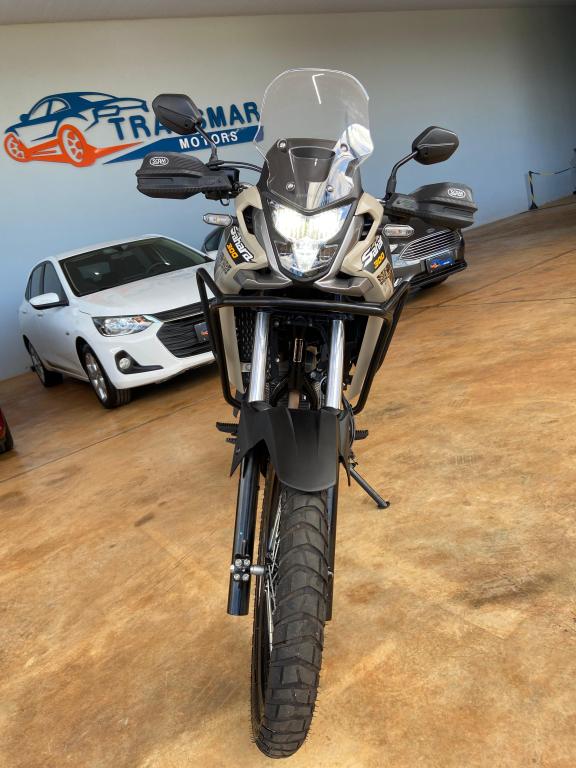 HONDA XRE 300 Sahara - Foto