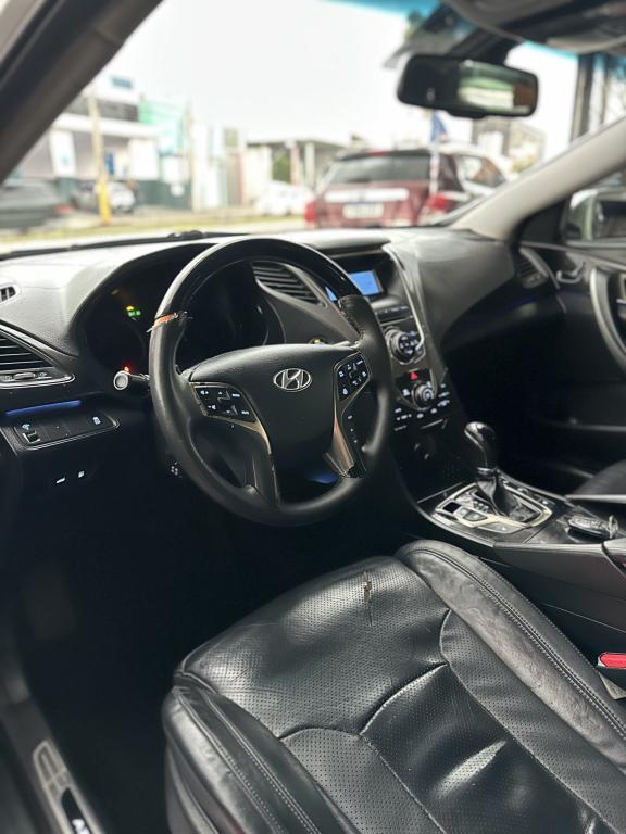HYUNDAI Azera - Foto