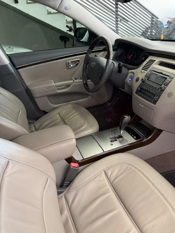 HYUNDAI Azera - Foto