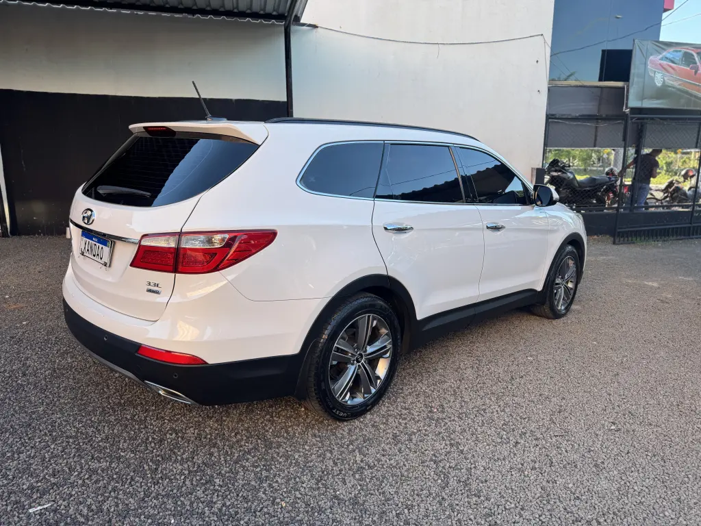 HYUNDAI Grand Santa Fé - Foto