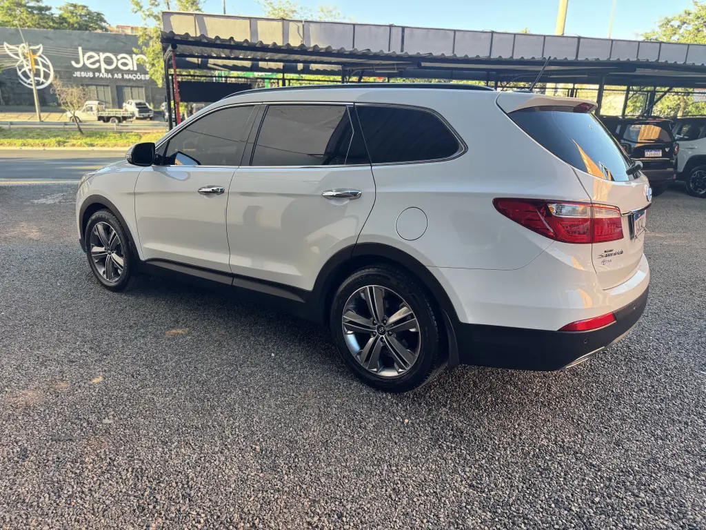HYUNDAI Grand Santa Fé - Foto