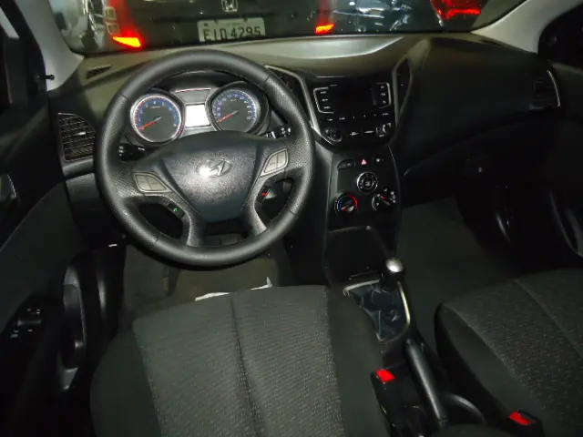 HYUNDAI HB 20 Hatch - Foto