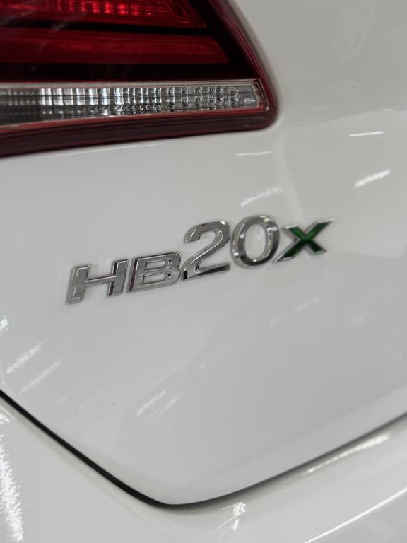 HYUNDAI HB 20 Hatch X - Foto