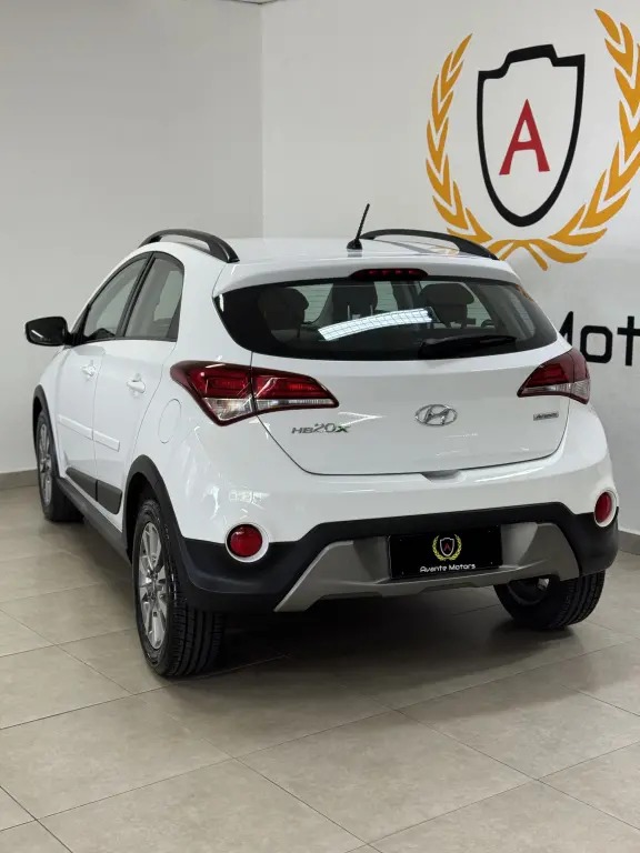 HYUNDAI HB 20 Hatch X - Foto