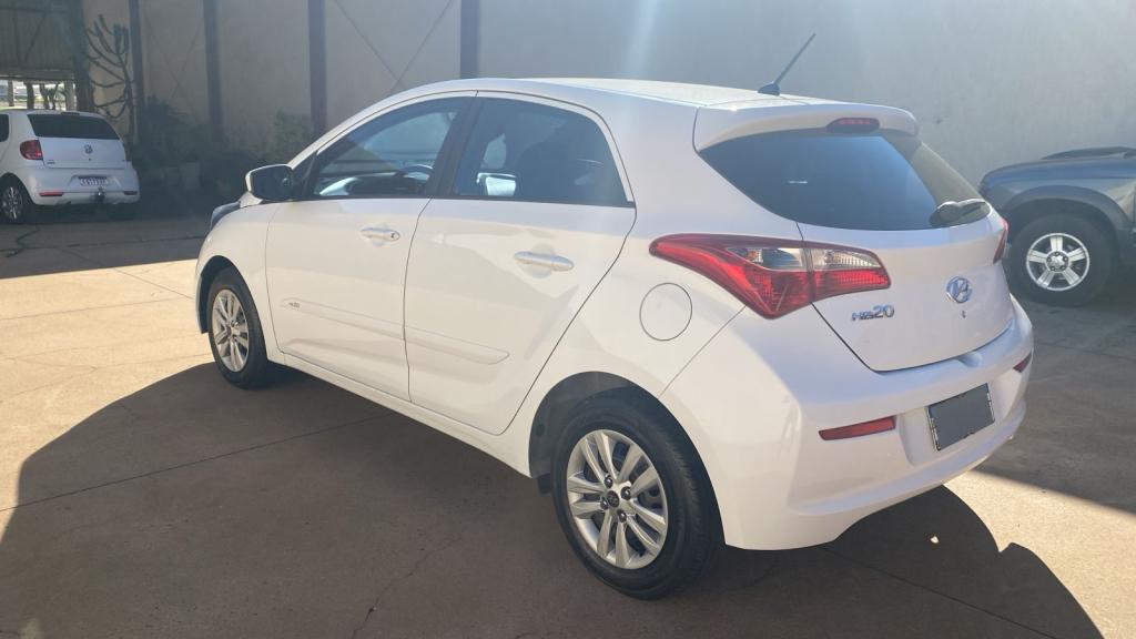 HYUNDAI HB 20 Hatch - Foto