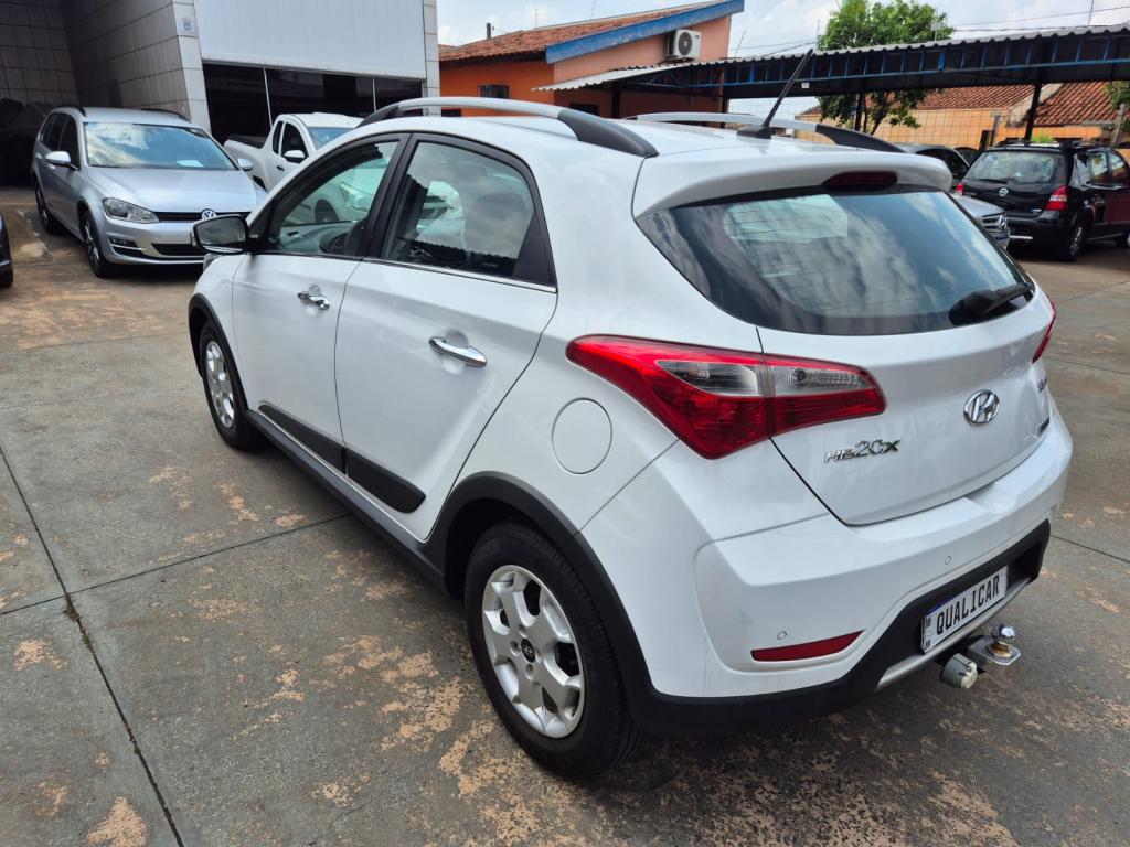 HYUNDAI HB 20 Hatch X - Foto