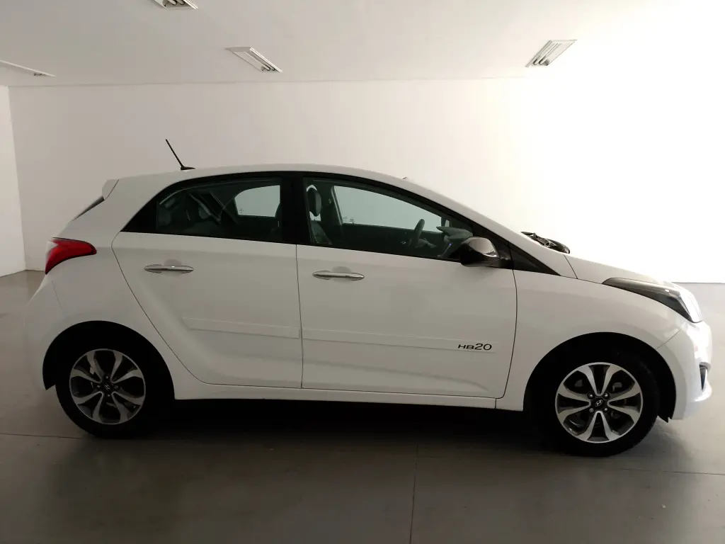 HYUNDAI HB 20 Hatch - Foto