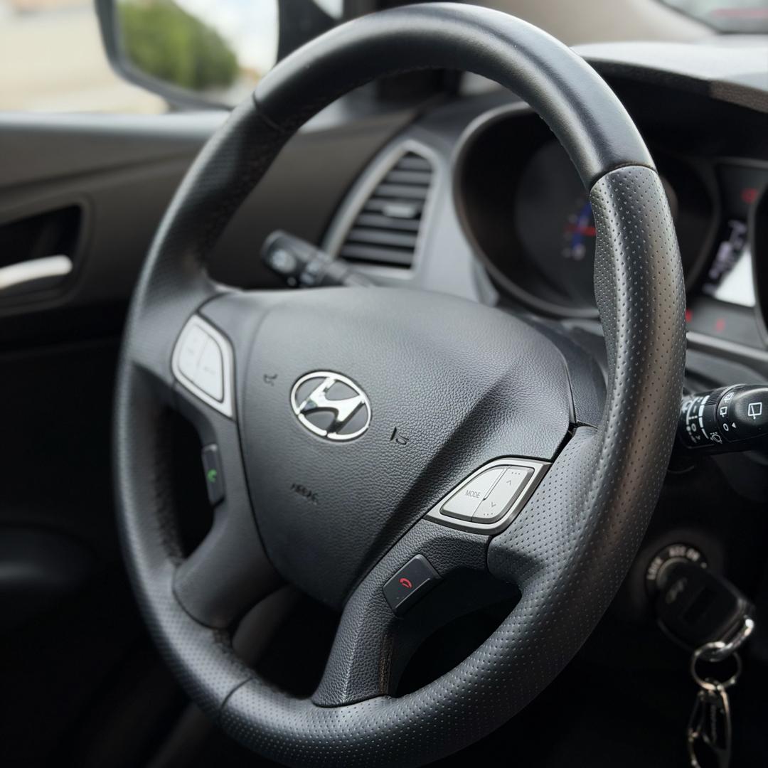 HYUNDAI HB 20 Hatch X - Foto