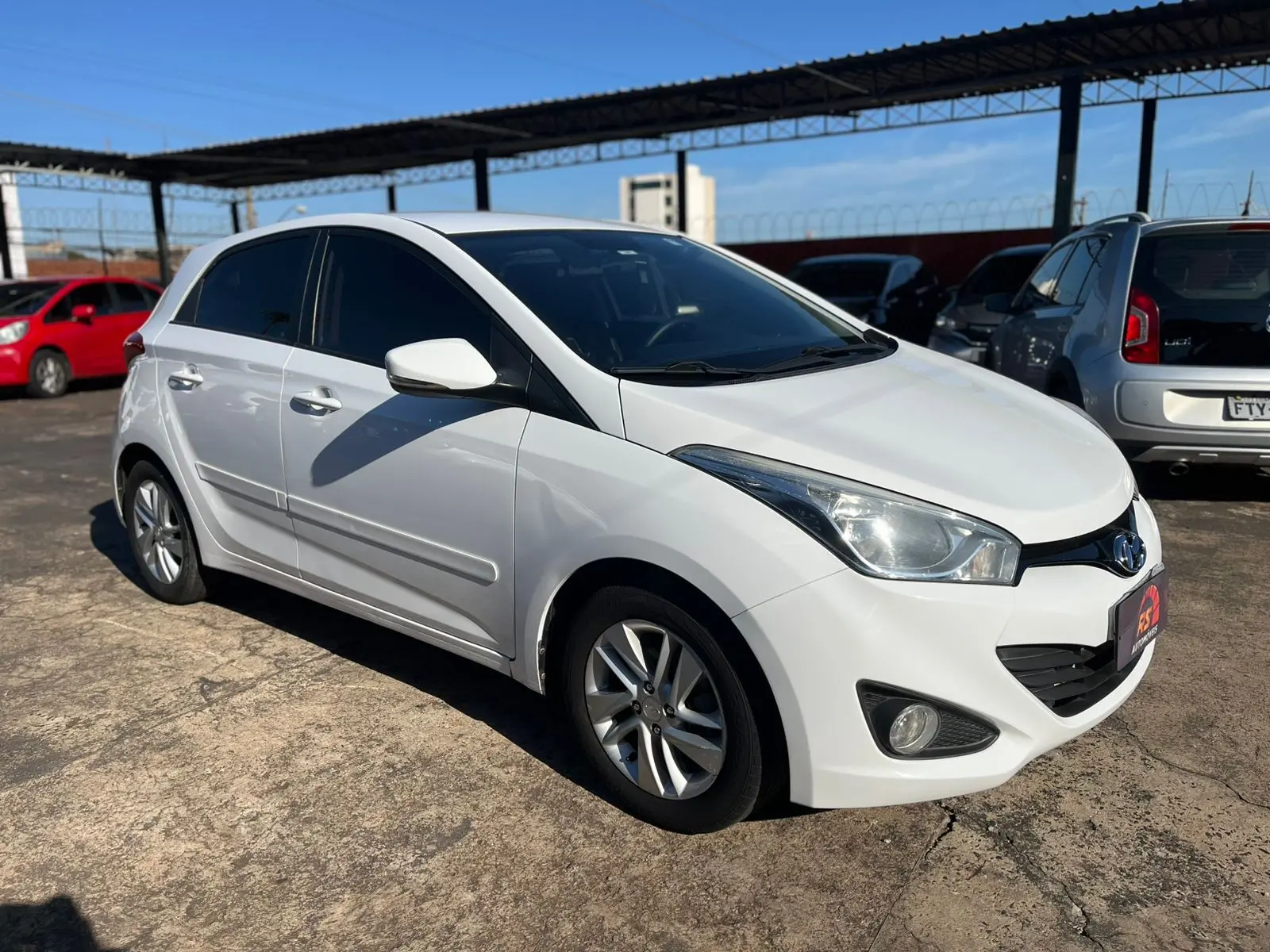 HYUNDAI HB 20 Hatch - Foto