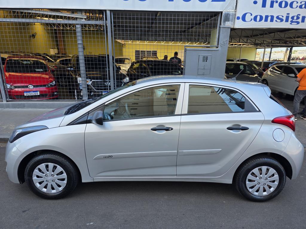 HYUNDAI HB 20 Hatch - Foto