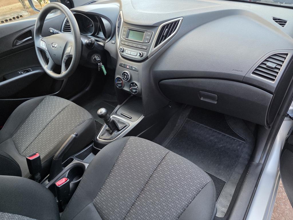 HYUNDAI HB 20 Hatch - Foto