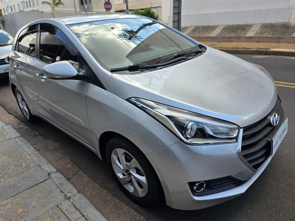 HYUNDAI HB 20 Hatch - Foto