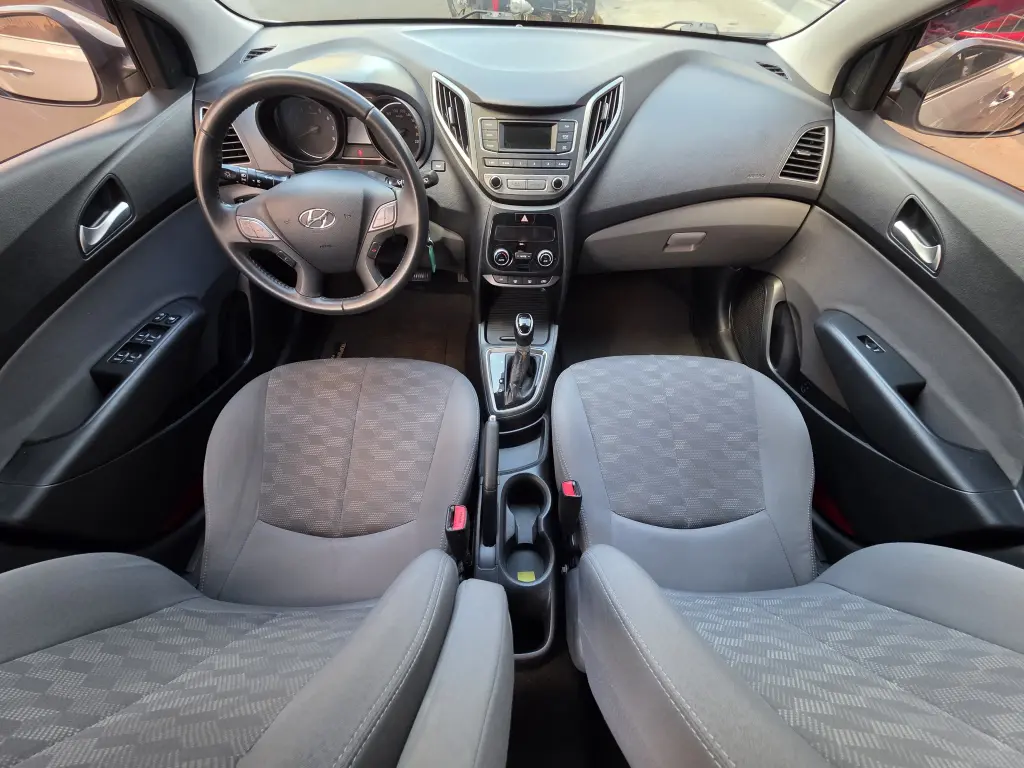 HYUNDAI HB 20 Hatch - Foto