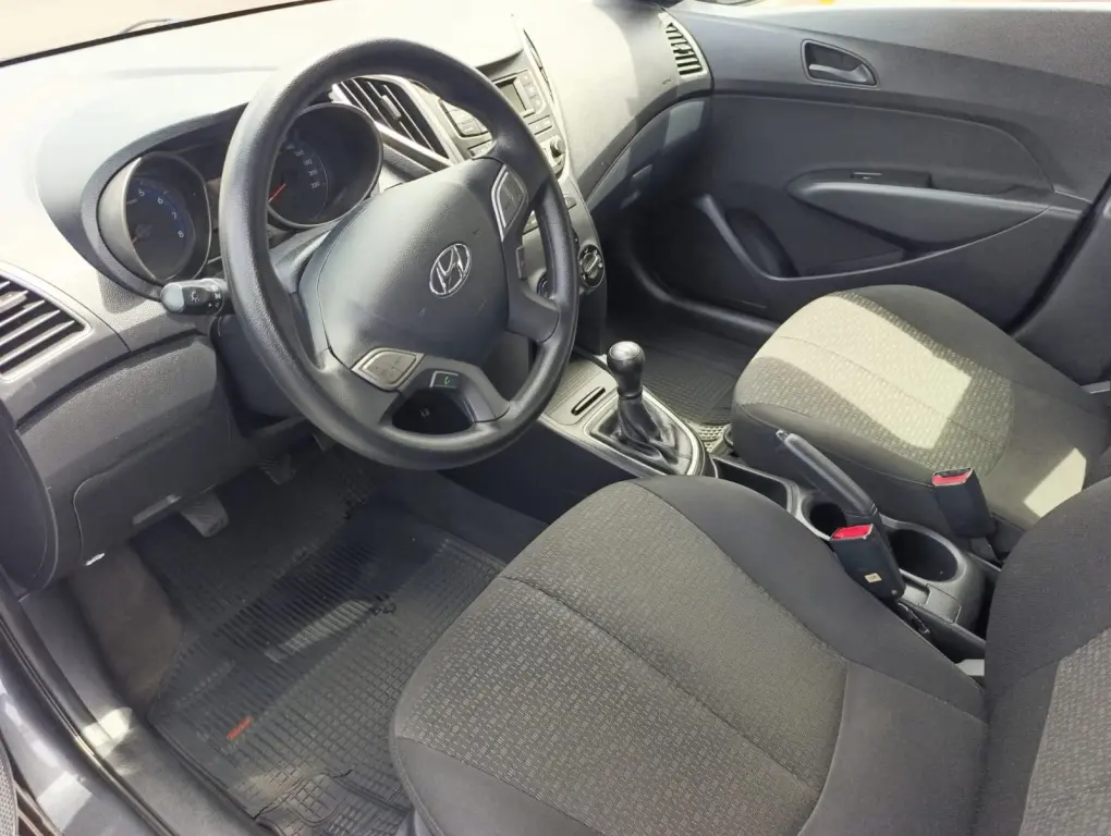 HYUNDAI HB 20 Hatch - Foto