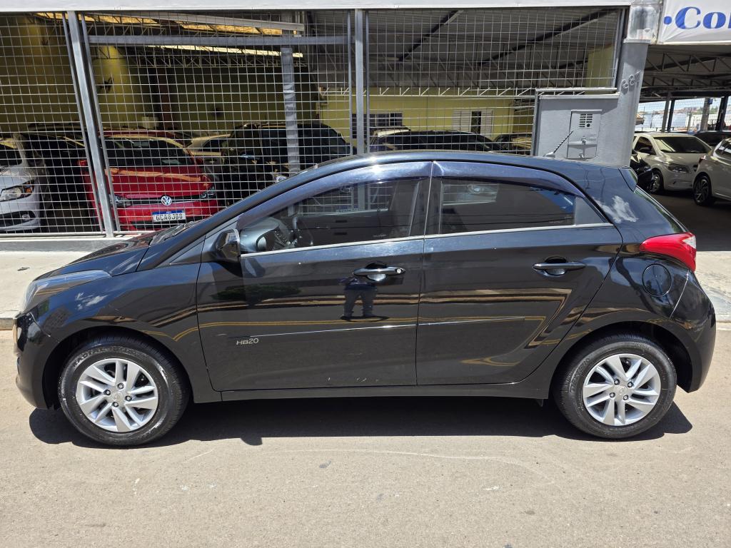 HYUNDAI HB 20 Hatch - Foto