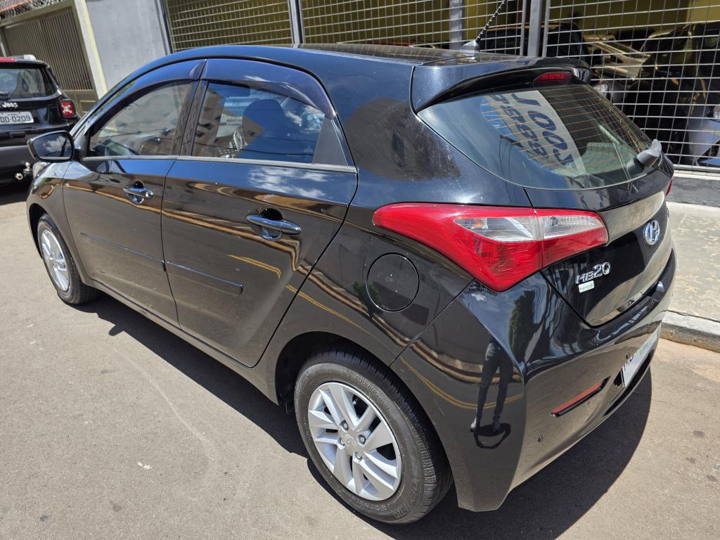 HYUNDAI HB 20 Hatch - Foto