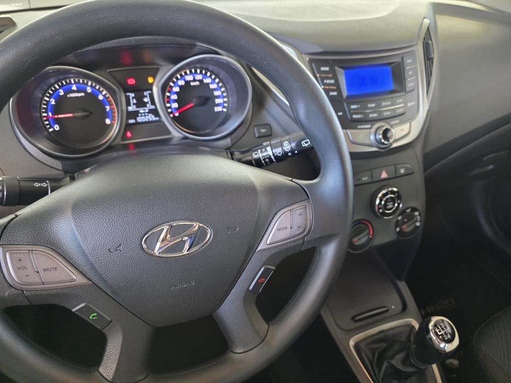 HYUNDAI HB 20 Hatch - Foto