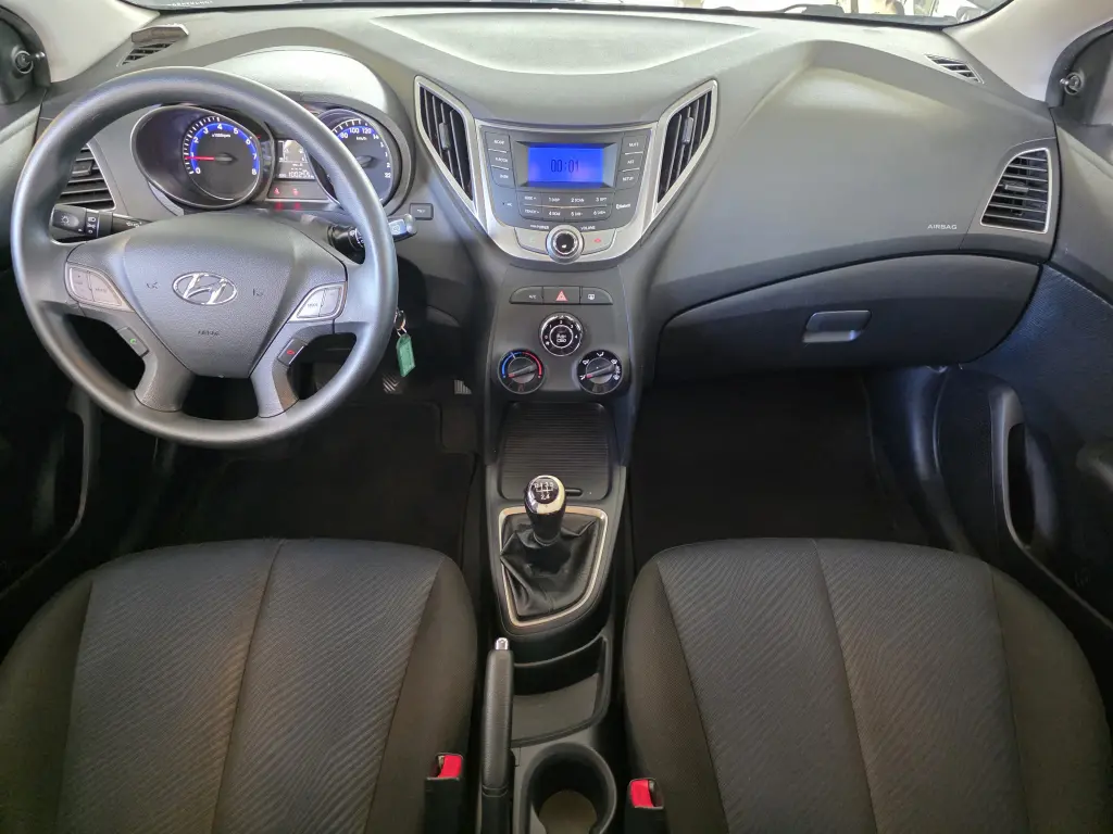 HYUNDAI HB 20 Hatch - Foto