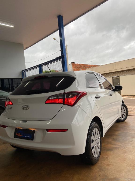 HYUNDAI HB 20 Hatch - Foto