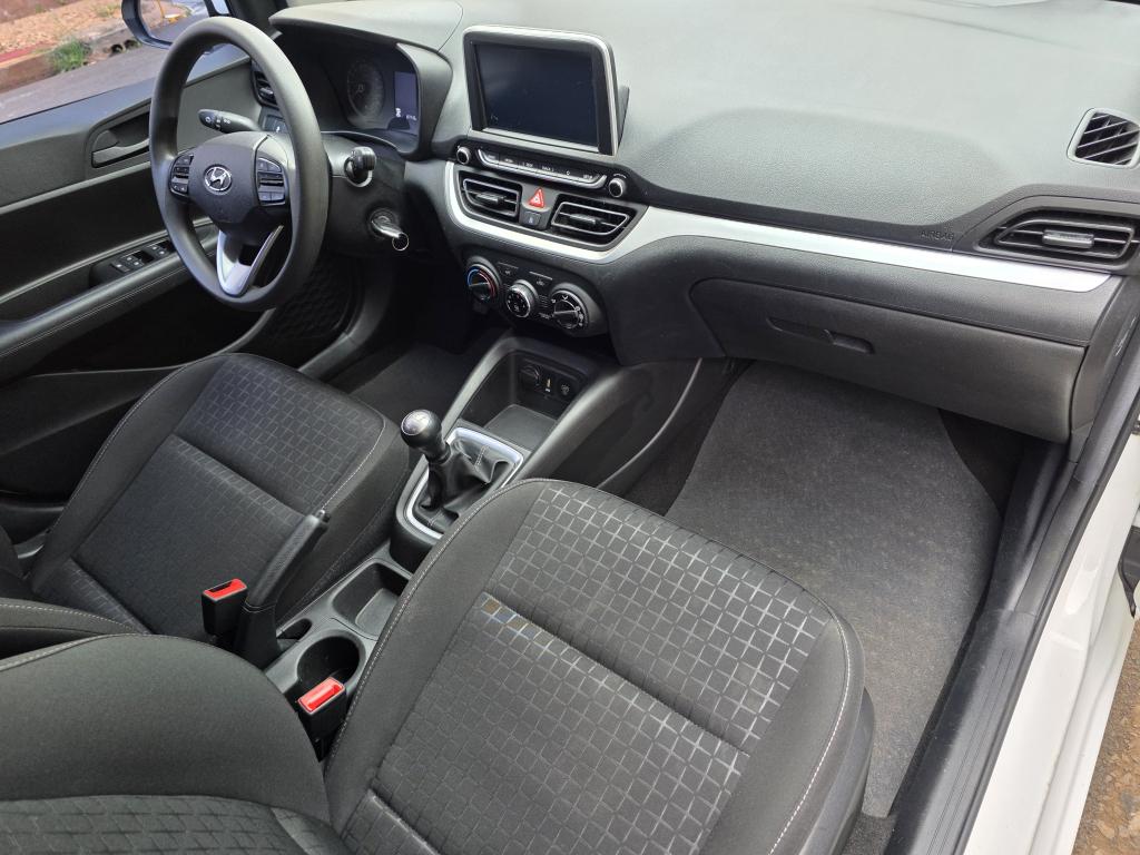 HYUNDAI HB 20 Hatch - Foto