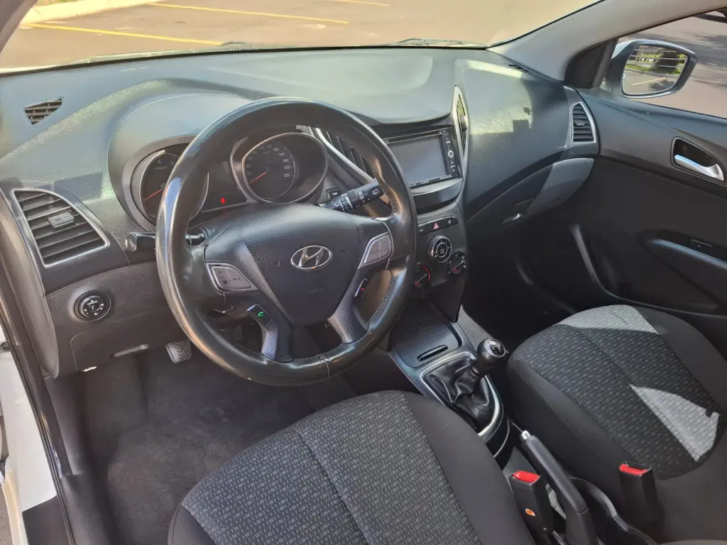 HYUNDAI HB 20 Hatch - Foto