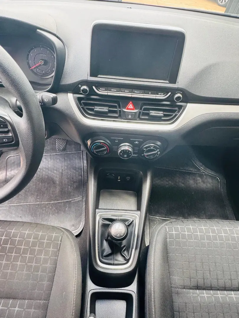 HYUNDAI HB 20 Hatch - Foto