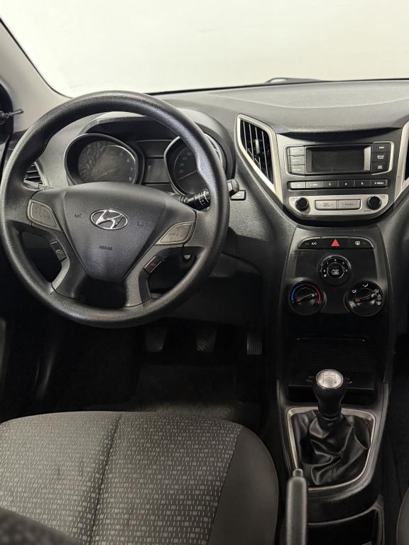 HYUNDAI HB 20 Hatch - Foto