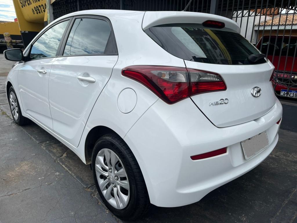 HYUNDAI HB 20 Hatch - Foto