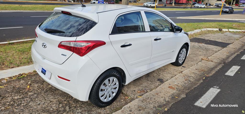 HYUNDAI HB 20 Hatch - Foto