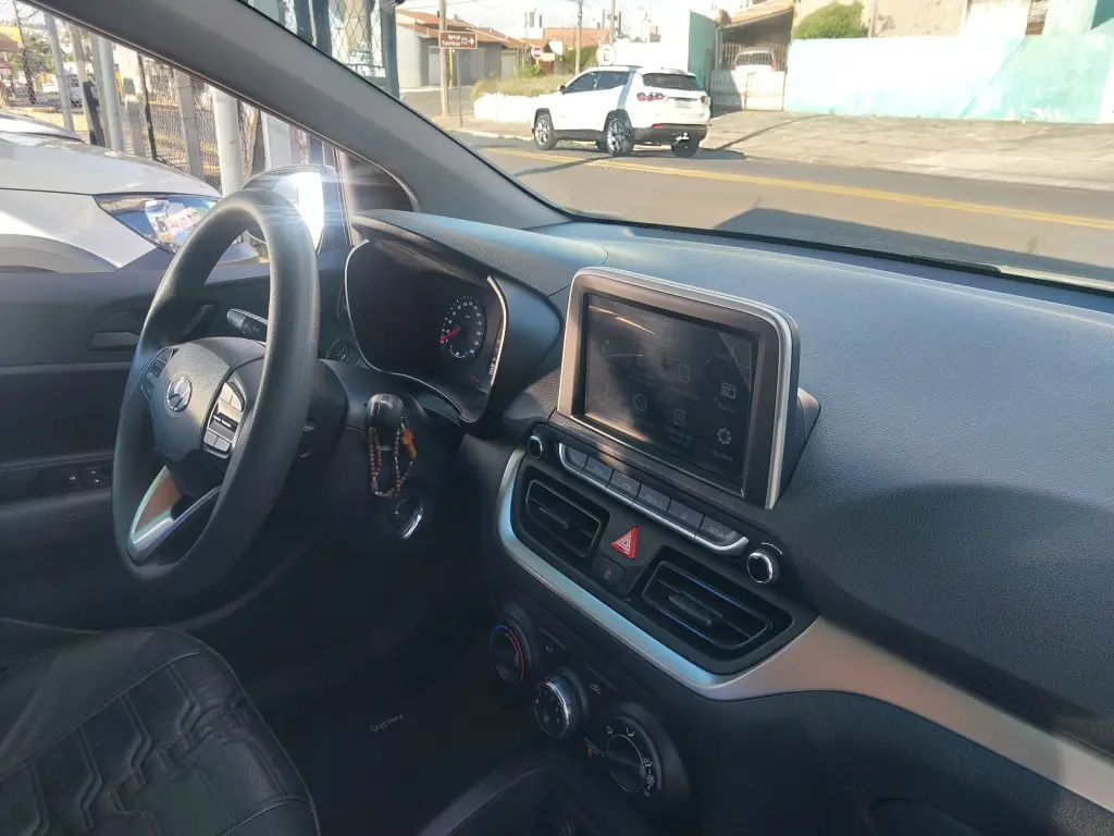 HYUNDAI HB 20 Hatch - Foto