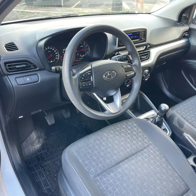 HYUNDAI HB 20 Hatch - Foto
