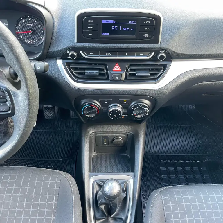 HYUNDAI HB 20 Hatch - Foto