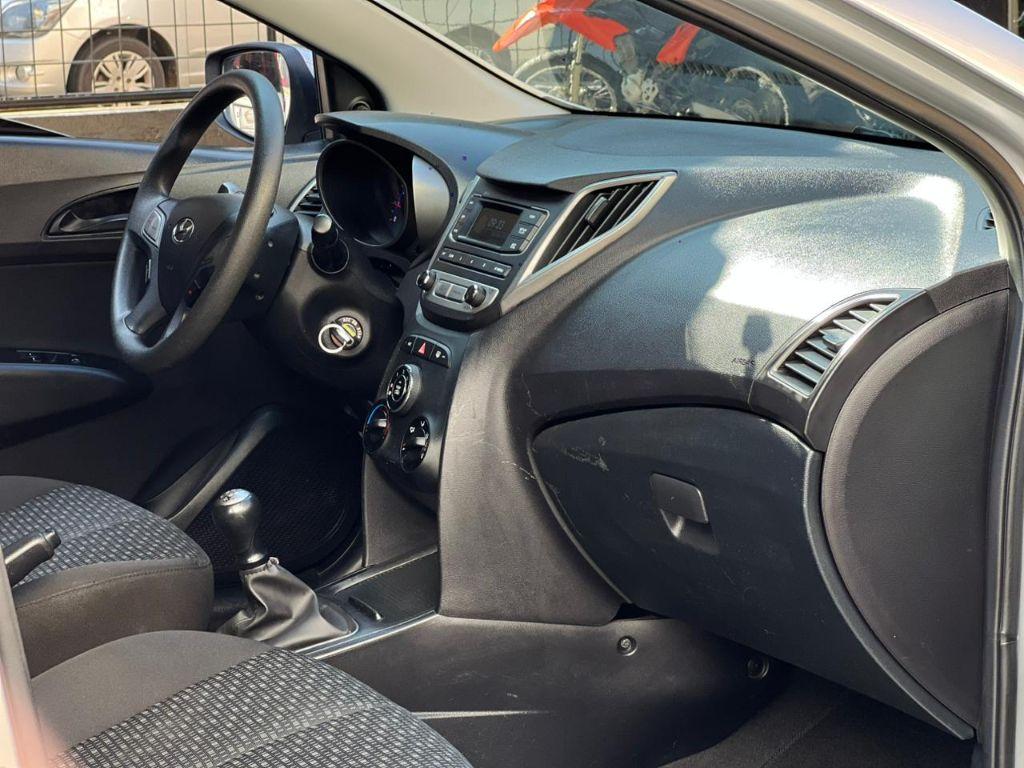 HYUNDAI HB 20 Hatch - Foto