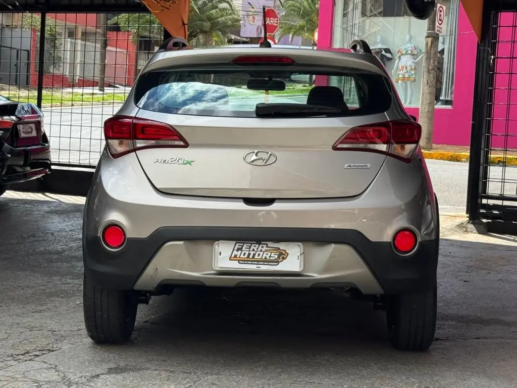 HYUNDAI HB 20 Hatch X - Foto