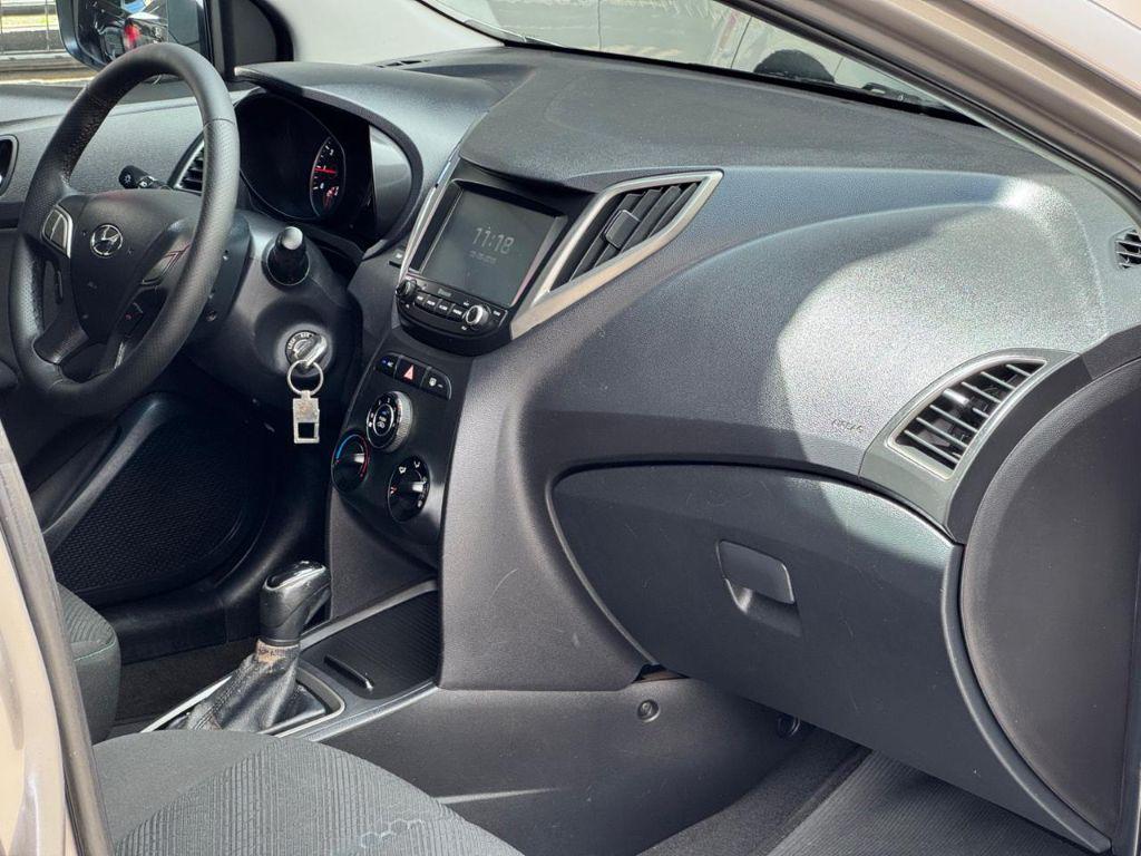 HYUNDAI HB 20 Hatch X - Foto