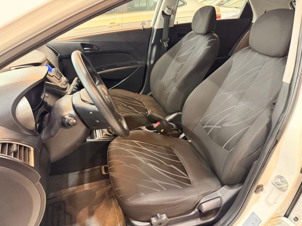 HYUNDAI HB 20 Hatch - Foto