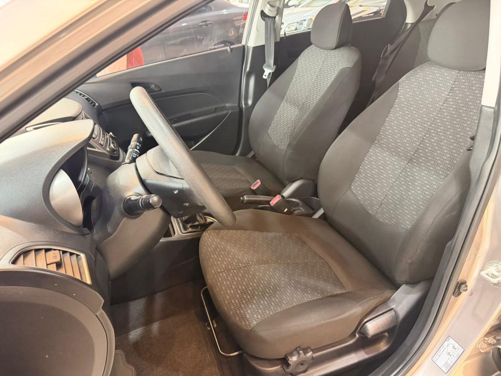 HYUNDAI HB 20 Hatch - Foto