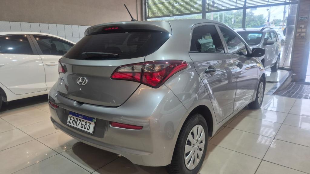 HYUNDAI HB 20 Hatch - Foto