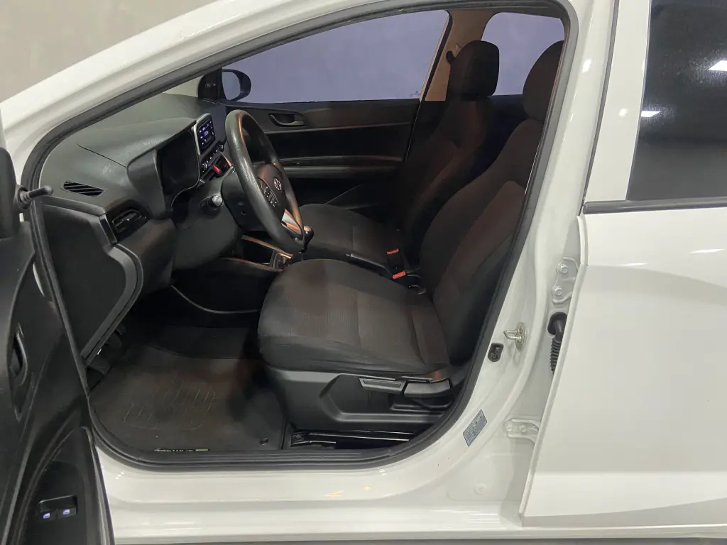HYUNDAI HB 20 Hatch - Foto