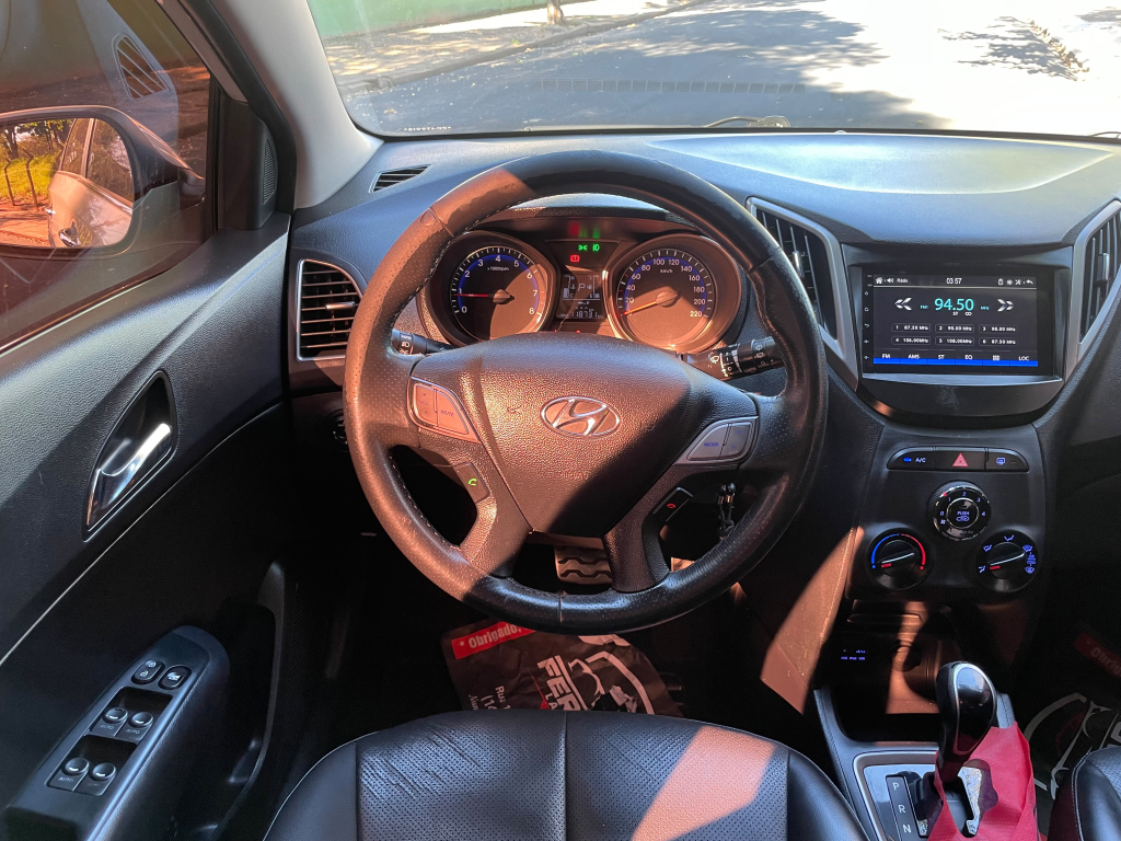 HYUNDAI HB 20 Hatch X - Foto