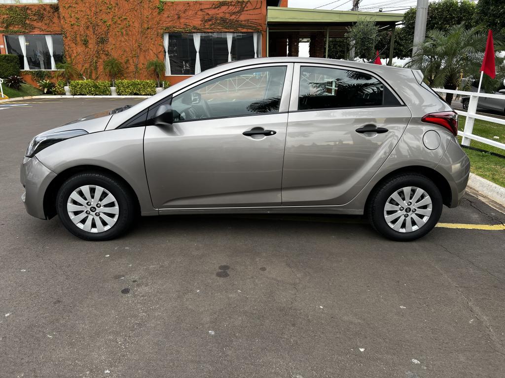 HYUNDAI HB 20 Hatch - Foto