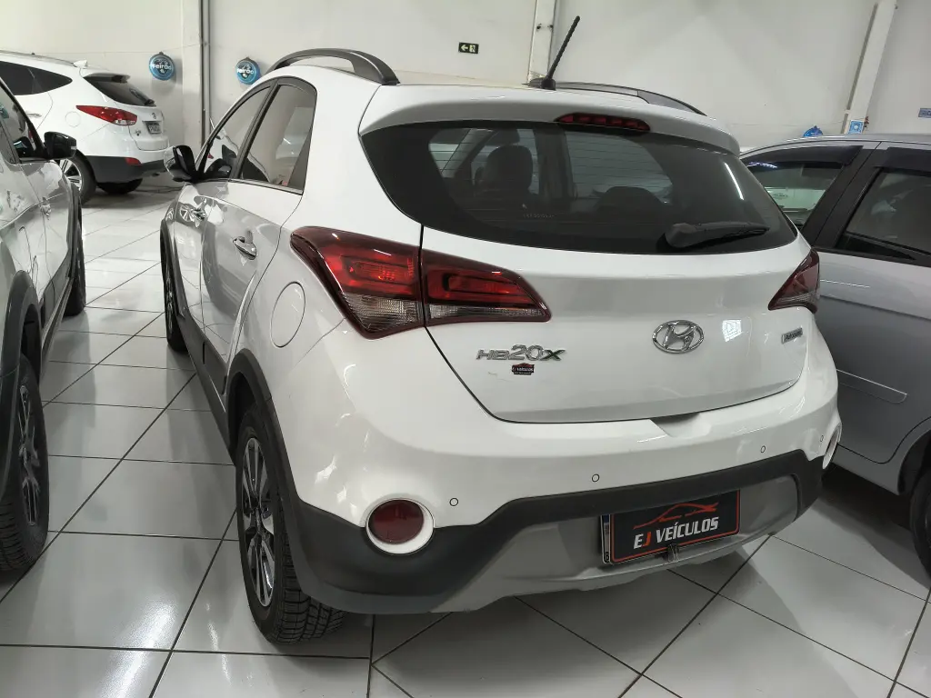 HYUNDAI HB 20 Hatch X - Foto